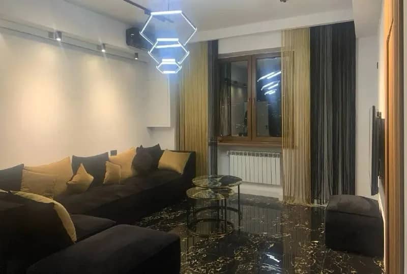 3-комн на ул. Аргишти, 92 кв. м., — Ереван — 1 800 $