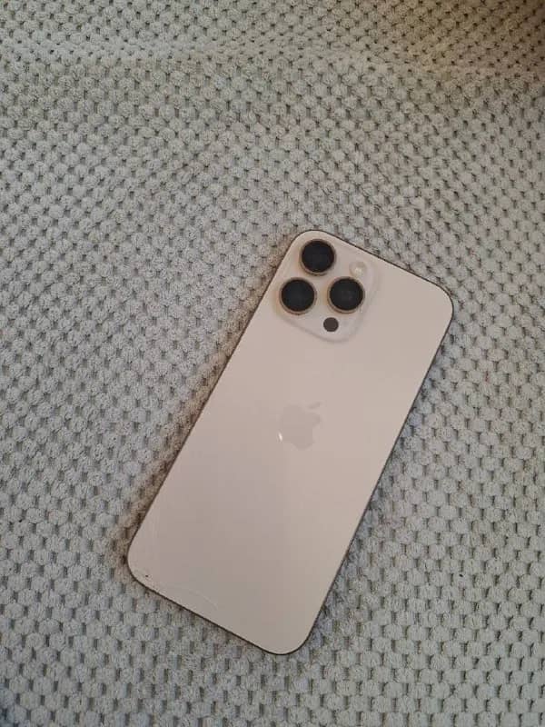 iPhone 16 Pro Max — цена снижена! — Батуми — 700 $