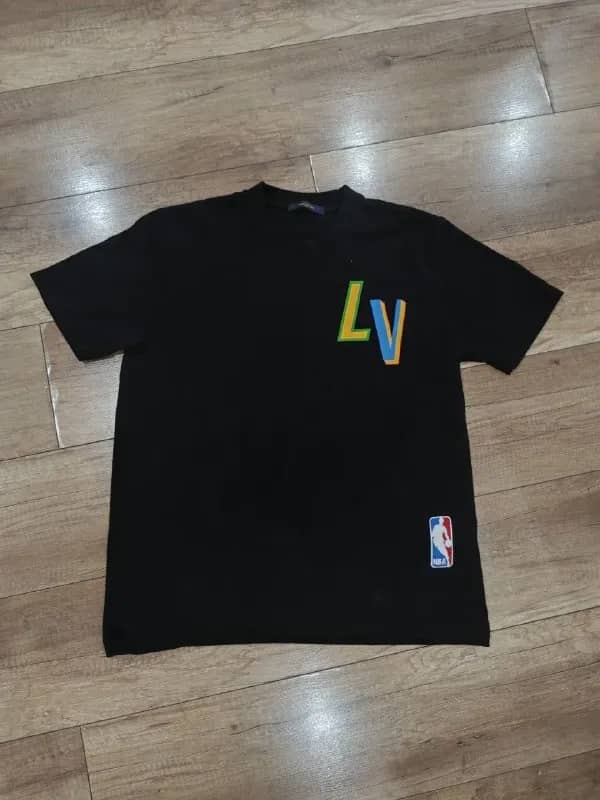 Louis Vuitton X NBA размер M — Тбилиси — 200 ₾