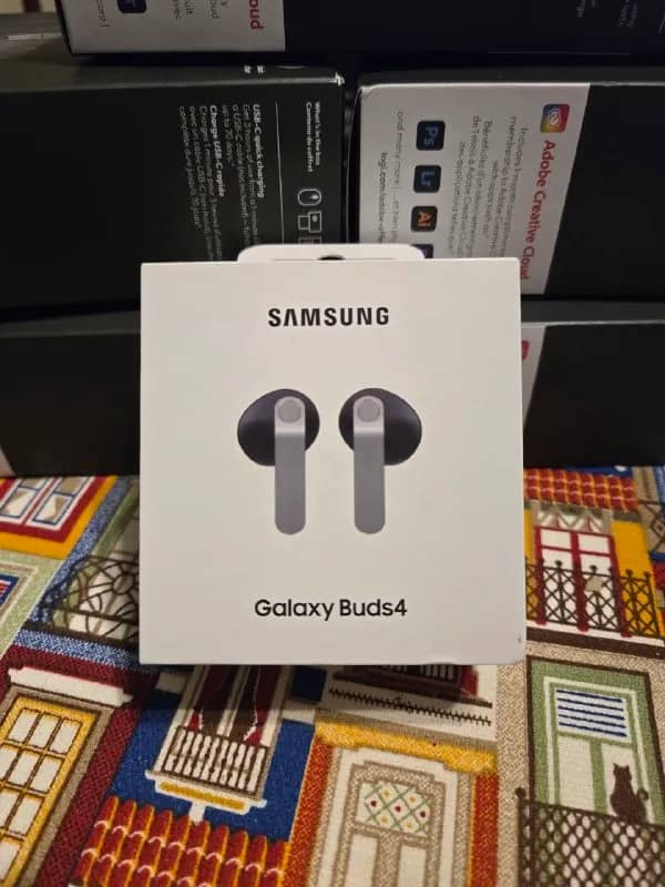 Samsung Galaxy Buds 4 — полностью новые, запечатанные — Тбилиси — 300 ₾