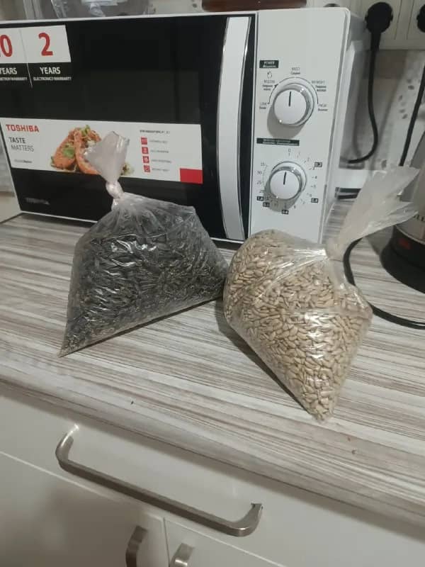 Семечки для кормушки, не использованные — Батуми