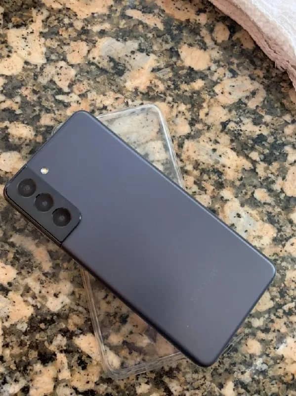 Samsung galaxy S21 plus5G — Батуми — 256 450 ₾