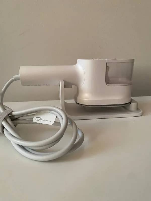 Xiaomi Handheld Steam Iron B502CN, в идеальном состоянии, с варежкой, коробкой и инструкцией, все на — Батуми — 130 ₾
