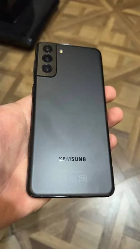 Samsung galaxy S21 plus5G — Батуми — 450 ₾