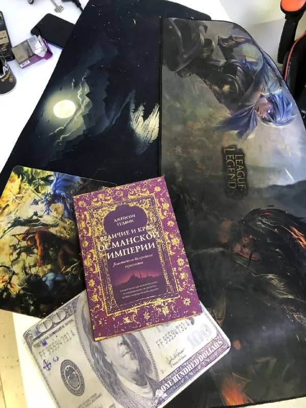 Коврики для ПК и книга — Астана — 1 800 ₸