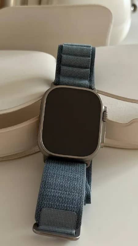 Apple Watch Ultra 3 — Ереван — 210 000 $