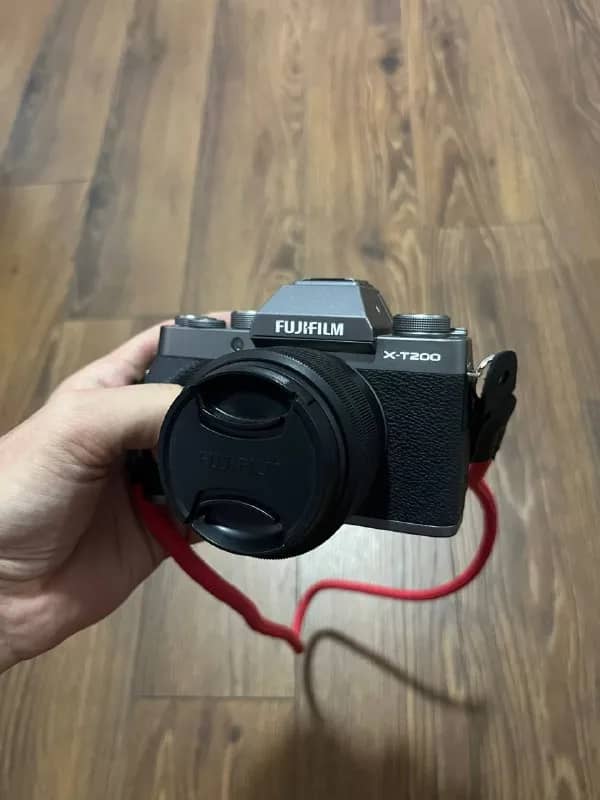 Fujifilm X-T200 — Белград — 58 000 дин