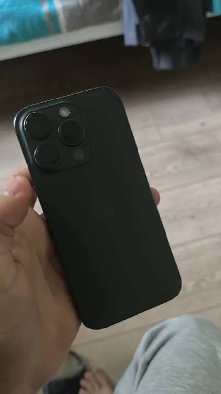 iPhone 15 Pro 128 ГБ, акб 82% — Астана