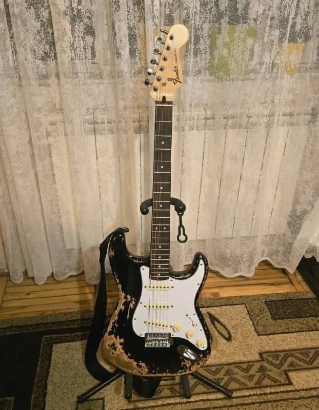 Squier by Fender Startocaster с Alnico 5 звучками — Ереван — 85 000 ֏