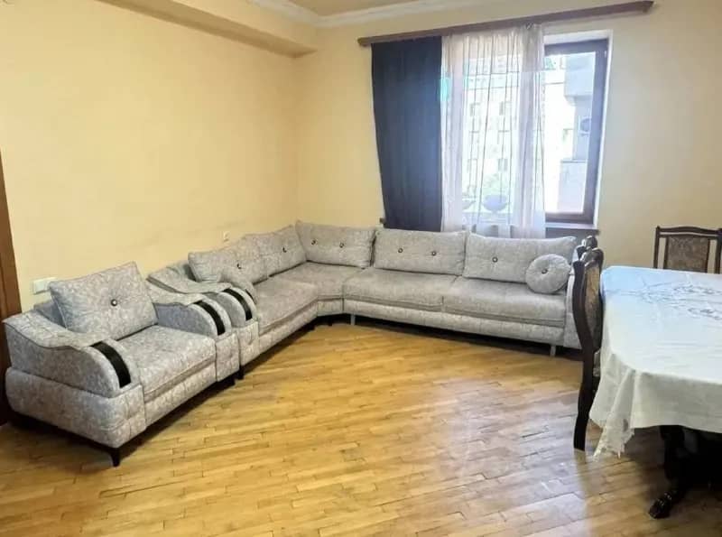 2-комн. на ул. Царав Ахпюр, 52 кв. м., — Ереван — 250 000 ֏