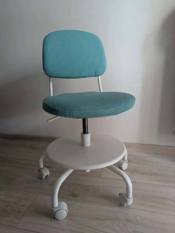 Продаю компьютерный стул IKEA VIMUND — Тбилиси — 200 ₾