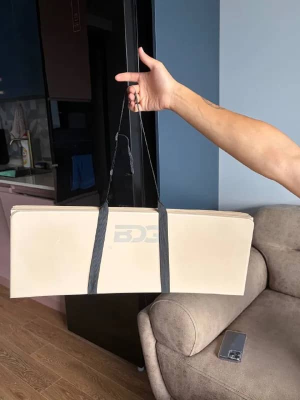 продаю складной коврик для йоги красивого бежевого цвета 🤍 — Батуми — 40 ₾