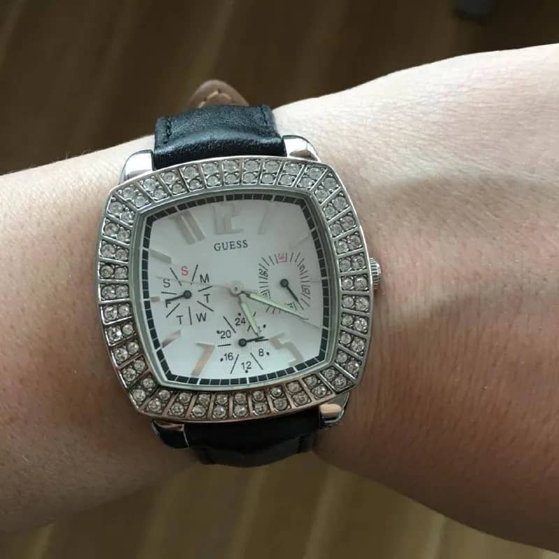 Часы Guess оригинал б/у — Анталия — 1 000 ₺