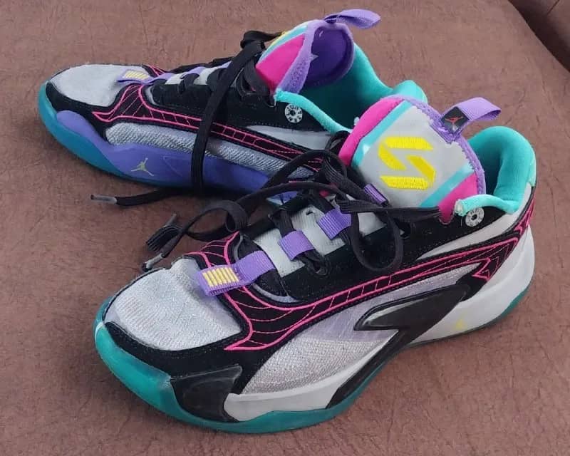 Кроссовки Nike оригинал, размер 40 — Анталия — 3 500 ₺