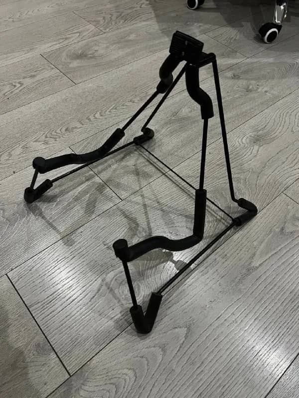 Подставка для гитары, процессор m-vave tank-g, педаль дисторшн rocktron zombie, чехлы для гитар — Тбилиси — 370 ₾