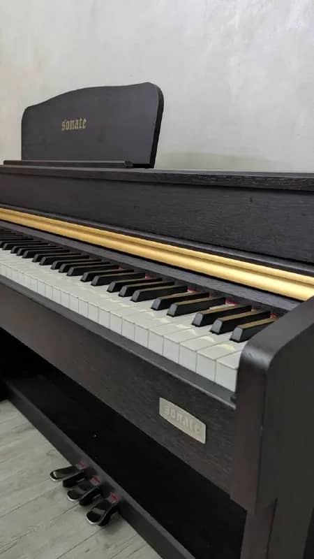 Электрофортепиано — Батуми — 1 300 ₾