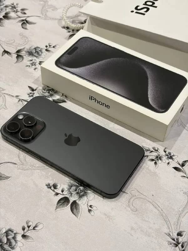 iPhone 15 Pro Max 256 GB (Nano Sim + eSim) + чехол Pitaka в подарок- 1600 лари. — Тбилиси — 1 600 ₾