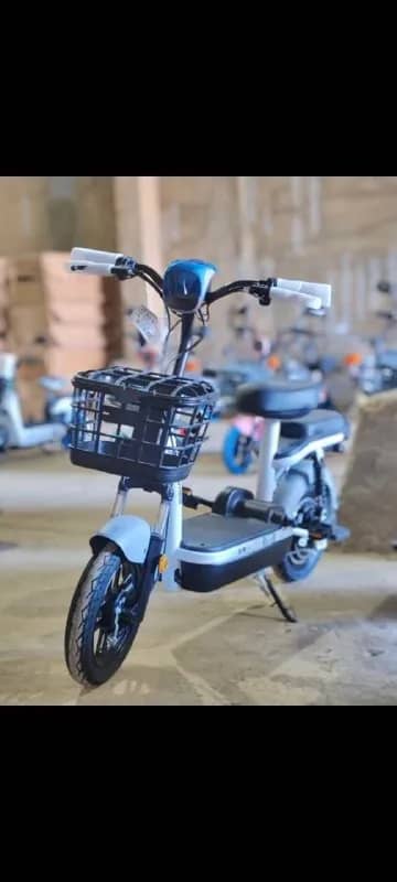 Продам новый электроскутер. Литьевая батарея, расстояние работы от одного заряда 50-60 кг. Нагрузка — Батуми — 1 200 ₾