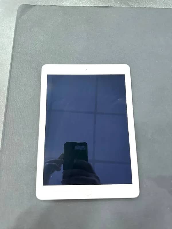 iPad Air 2 64 GB — Тбилиси — 200 ₾