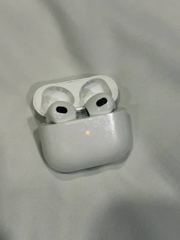 Оригинальные Apple AirPods 3 — Стамбул — 3 000 ₺