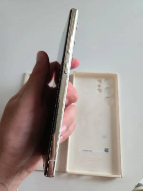 Samsung Galaxy S23 Ultra 512 GB + часы + наушники — 2 000 ₾ — Батуми — 2 000 ₾