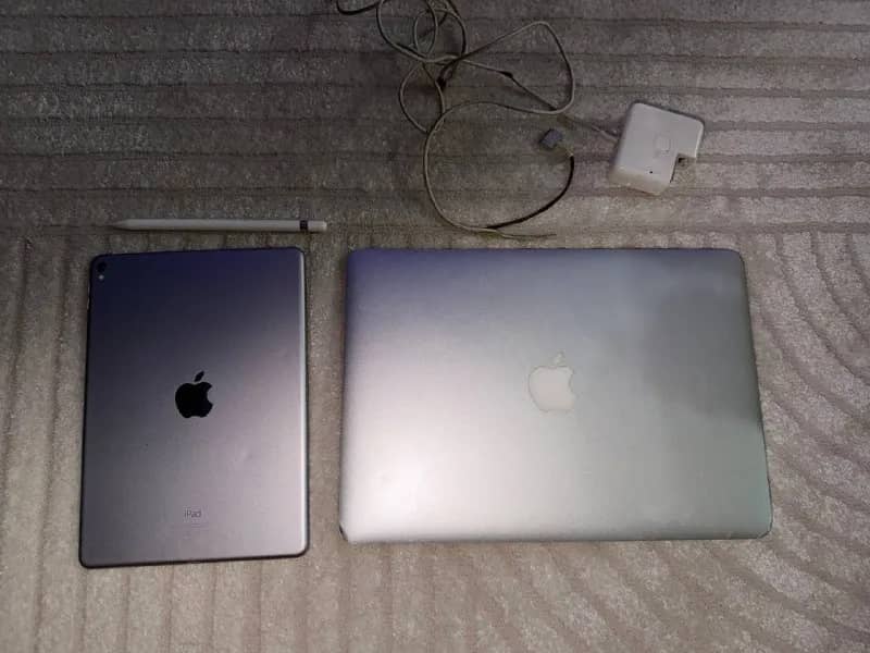 Продам MacBook 2017 air за 250 лари, не хватает кнопки Ю, есть потертости. В остальном все супер — Батуми — 250 ₾
