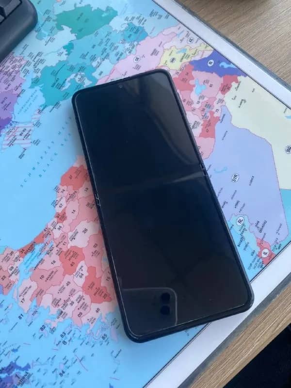 Продам / обменяю на Iphone свой samsung galaxy z flip 3 на 256 гб. Состояние отличное, покупался в — Минск