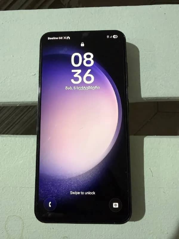 Samsung S23 в отличном состоянии, покупал в начале года, есть гарантия и чек.в подарок отдам оригина — Тбилиси — 650 ₾