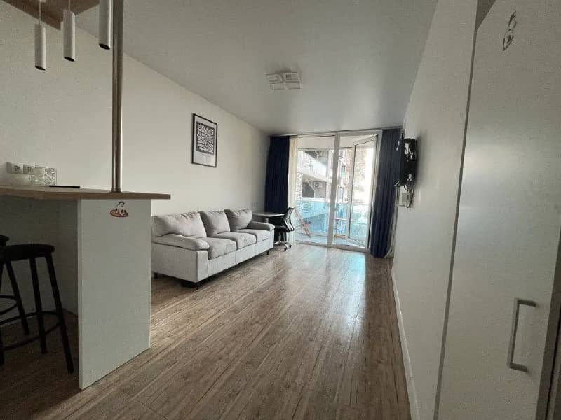 Продаю светло-серый диван JYSK — Батуми — 1 199 ₾