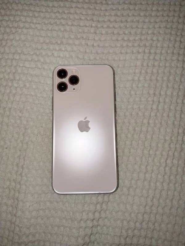 Здравствуйте есть у меня два телефона один iPhone 6s 128 Гб рост gold второй iPhone 11 pro 256 Гб iP — Анталия