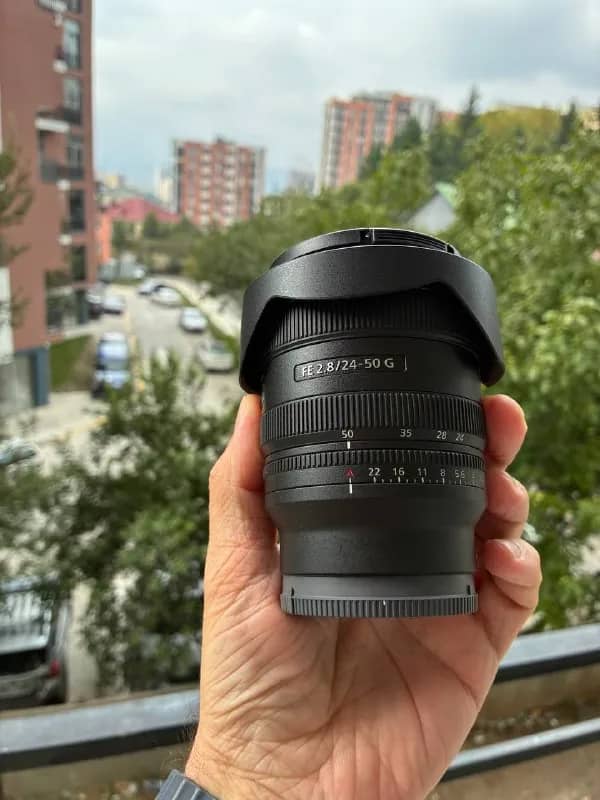 Sony FE 24-50mm f2.8 — идеальное состояние. — Батуми — 2 400 ₾