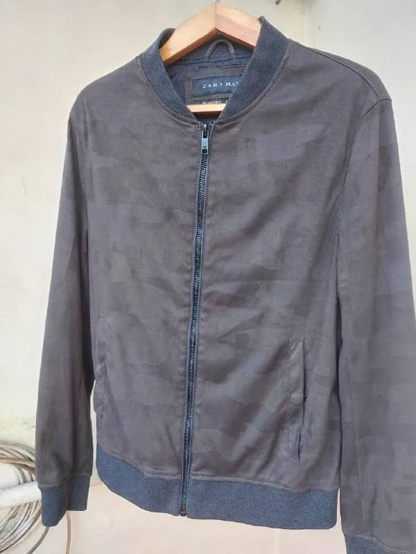 Zara bomber, мужской L — Тбилиси — 40 ₾