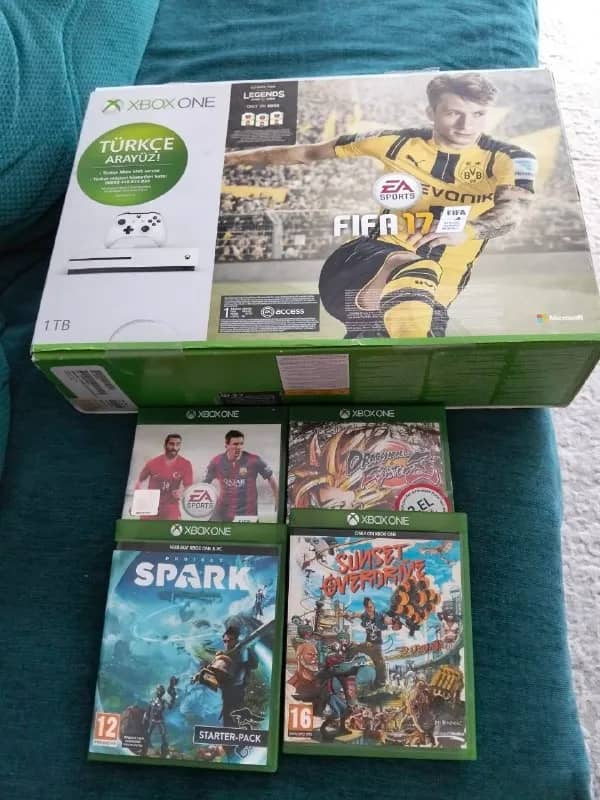 Xbox One 1 TB, 4 диска в подарок — Анталия — 8 000 ₺