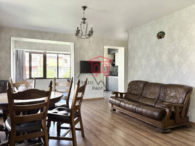 Сдаётся просторная квартира рядом с Ваке парком. — Тбилиси — 850 $