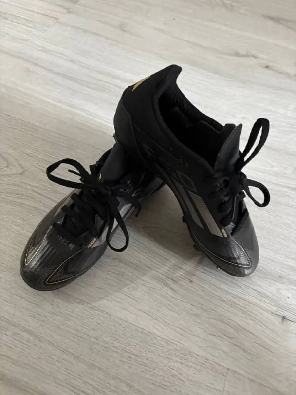 Новые бутсы размер 35 — Батуми — 50 ₾