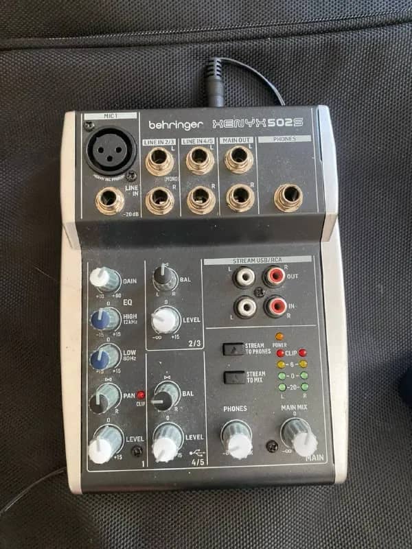 Микшерный пульт Behringer XENYX 502S, Манчикен РИК и МОРТИ — Тбилиси — 155 ₾