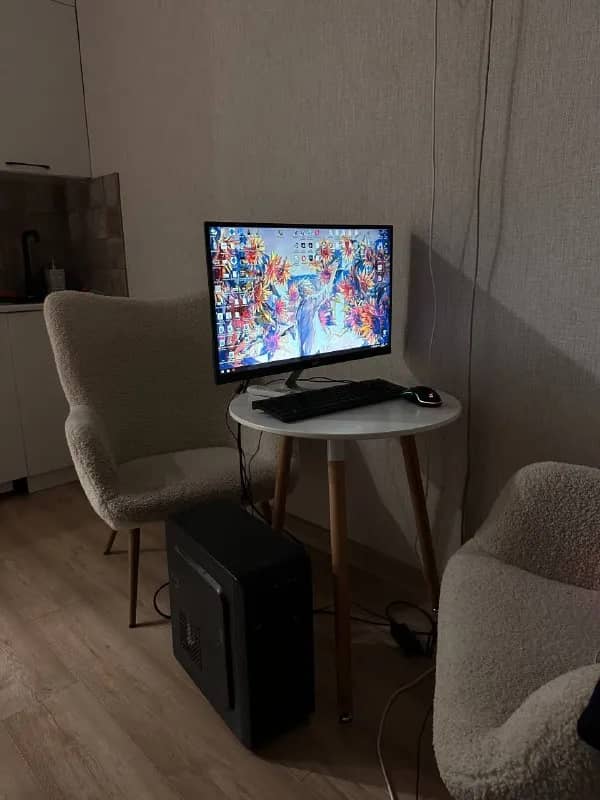 Экран Acer 27 дюймов и системный блок — Батуми — 350 $