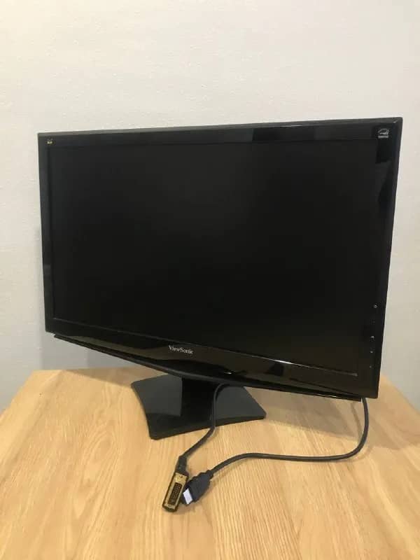 Продам монитор ViewSonic (VA2248-LED) — Батуми — 100 ₾