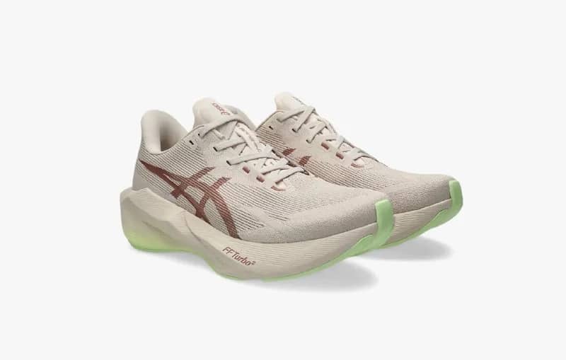 Продам мужские беговые кроссовки ASICS Novablast 6, цвет Rose Dust / Illuminate Yellow — Тбилиси — 500 ₾