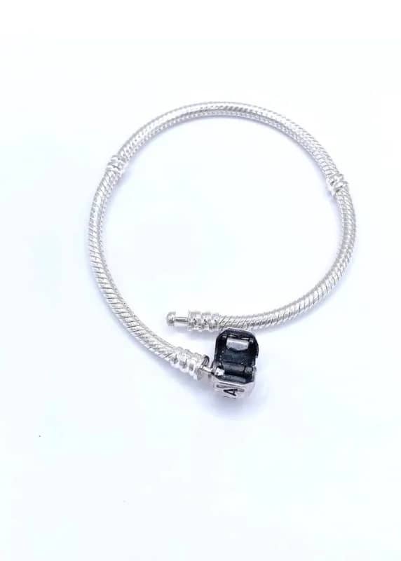 Оригинальный браслет Pandora с бирюзовым шармом — Тбилиси — 150 ₾
