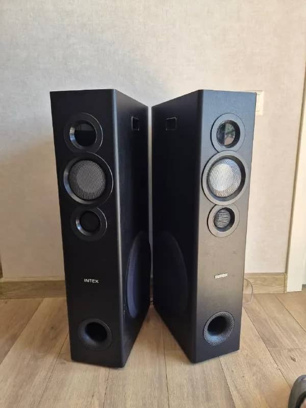Продам мощные башенные колонки Intex TW 11804 FMUB (130W) — Батуми — 500 ₾