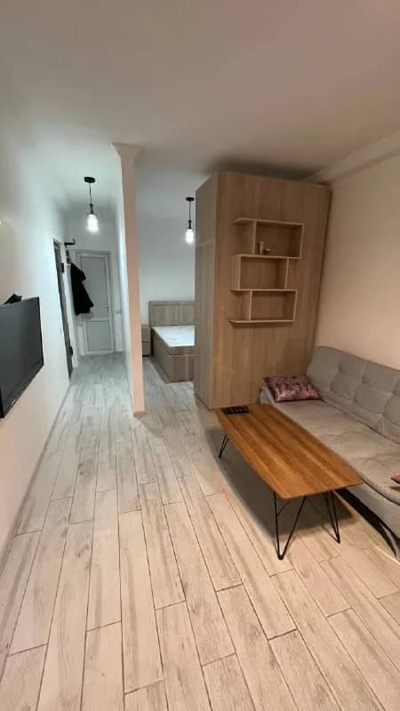 Сдается квартира на пересечении Шартава — Багратиони. 300$. — Батуми — 300 $