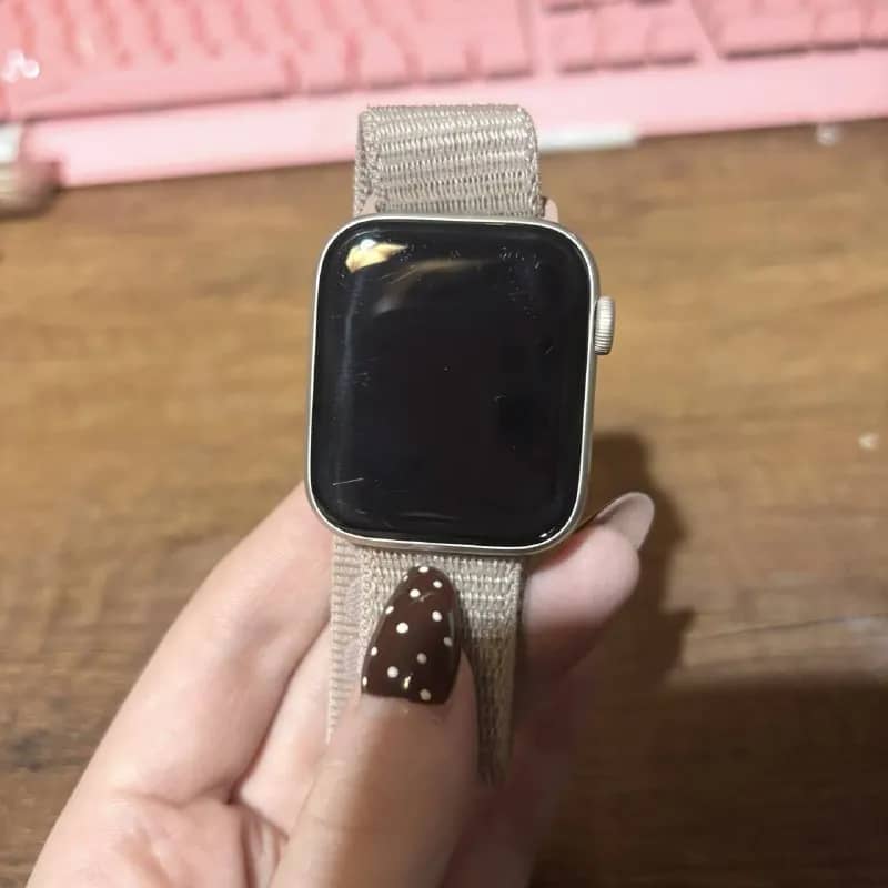 Продаю часы Apple Watch SE (GPS 2-го поколения — Батуми — 500 ₾