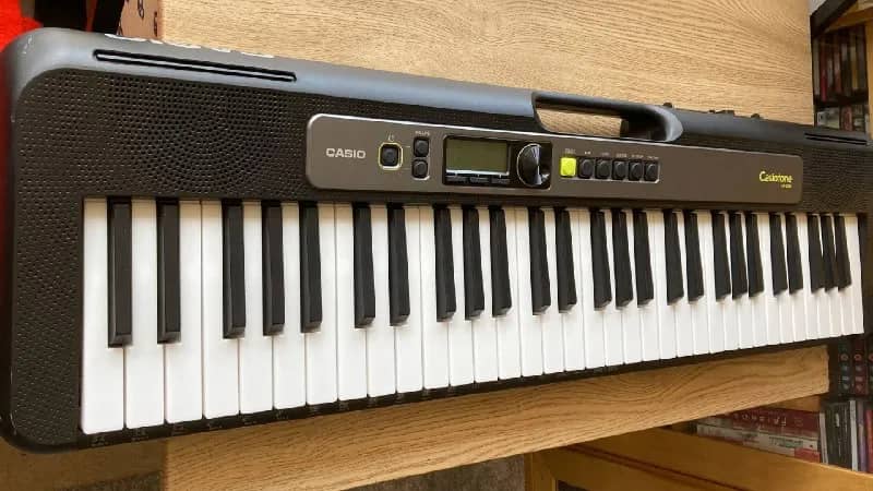 Синтезатор Casio Tone LK S250 с подставкой и педалью — Стамбул — 7 000 ₺