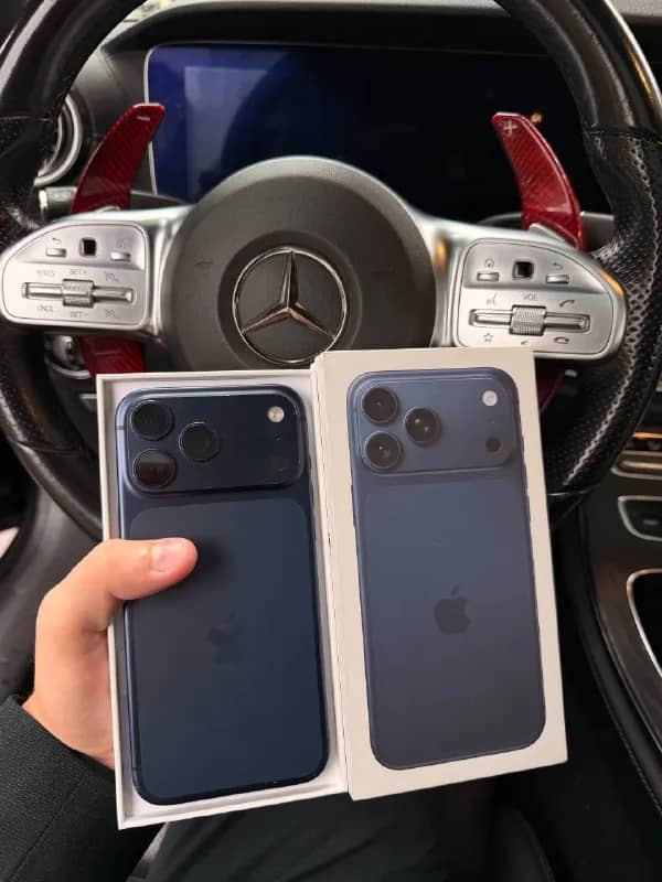 IPhone 17 Pro Max, аккумулятор 100% — Батуми
