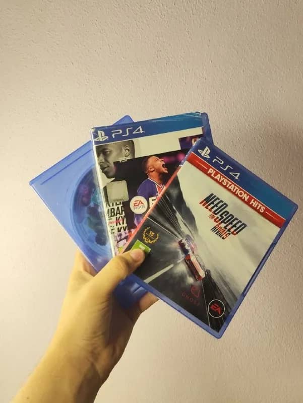PS4 pro (Cuh-7208b) — Тбилиси — 600 ₾