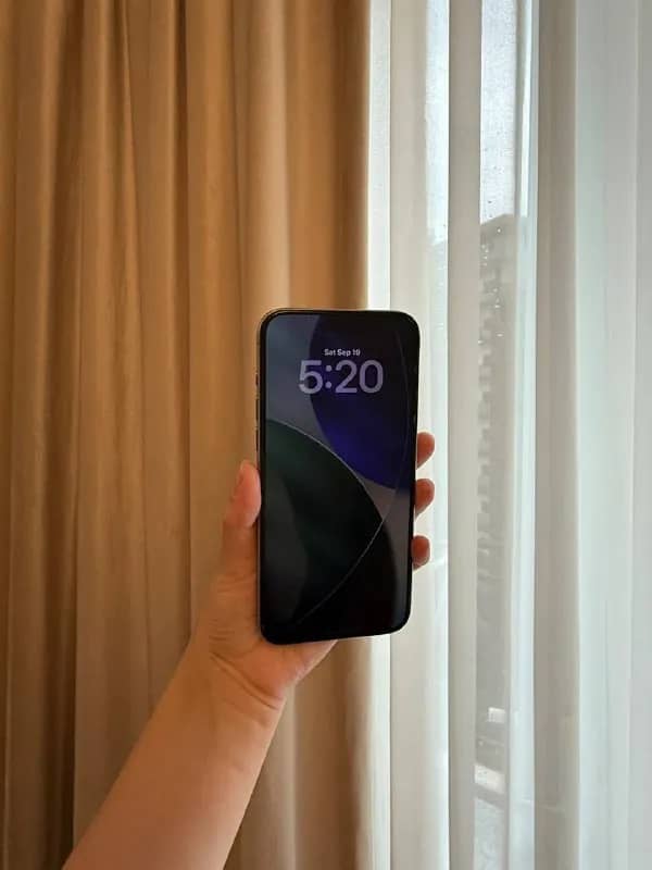 IPhone 15 Pro Max — Батуми — 1 650 ₾