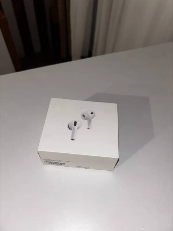 AirPods Pro 3 — Батуми — 400 ₾
