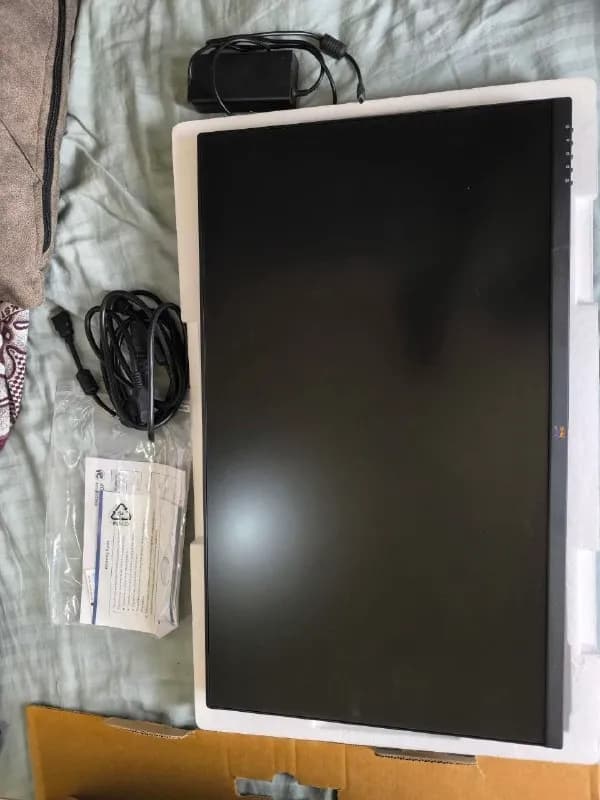 ViewSonic VA2732-h, 27», IPS Full HD, 75Гц, HDMI+VGA. По приезду в Батуми пользовался пол года, пото — Батуми — 250 ₾