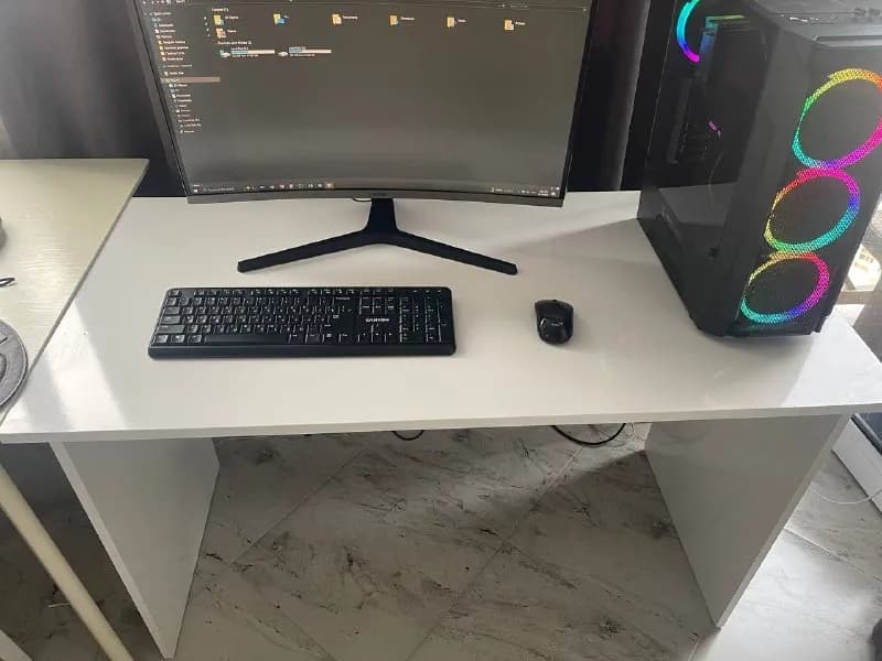 SAMSUNG 27 C27R500FHP — Батуми — 350 ₾